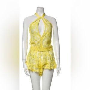 NWOT Alexis Lace Pattern Mock Neck Romper - 
Size: L
